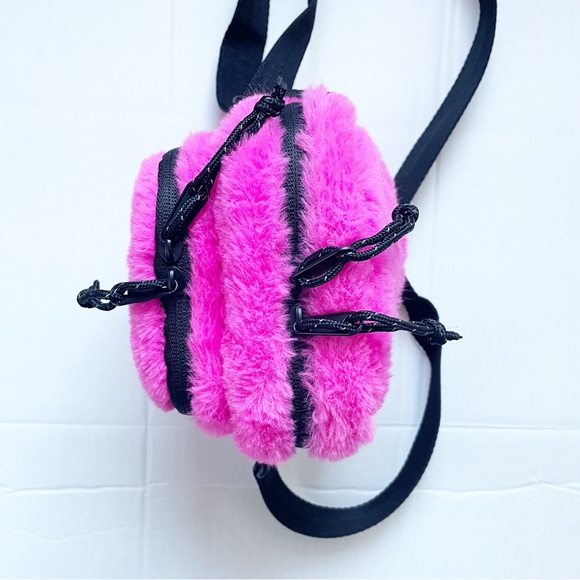 Opening Ceremony Faux Fur Mini Crossbody Hot Pink Bag - Picture 3 of 6